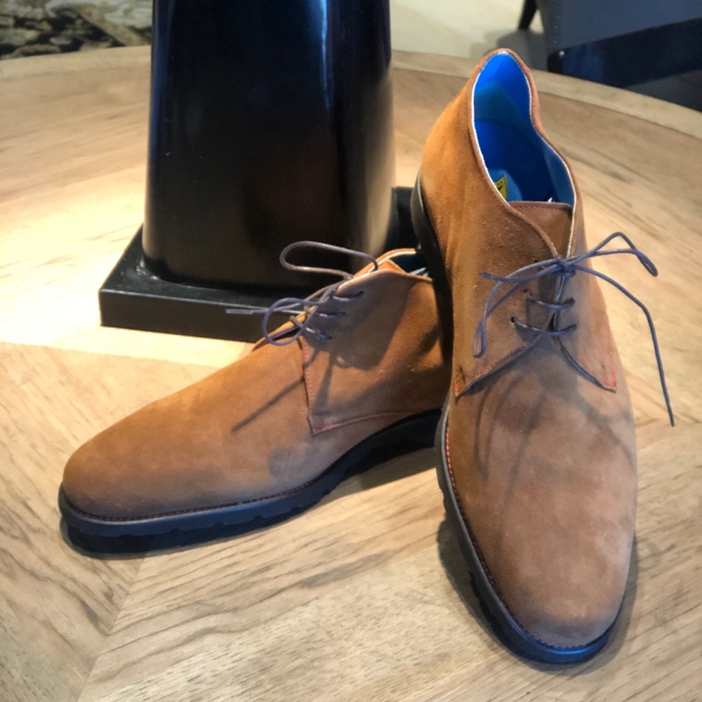 Mens Suede Chukka Boot size 11.5